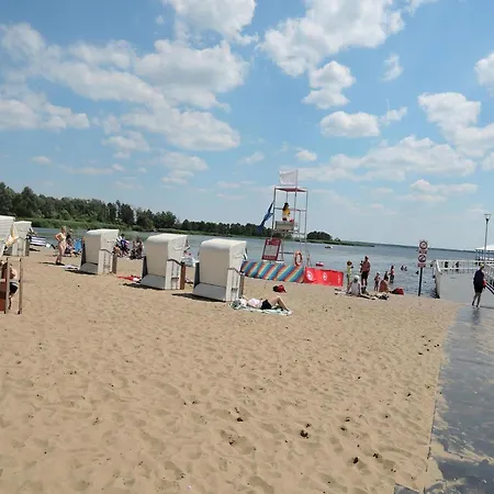 In By Szczecin Lagoon בית נופש Stepnica
